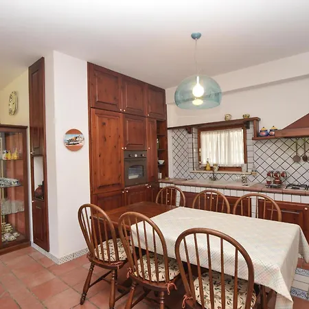 Holiday home Awesome In With Kitchenette *